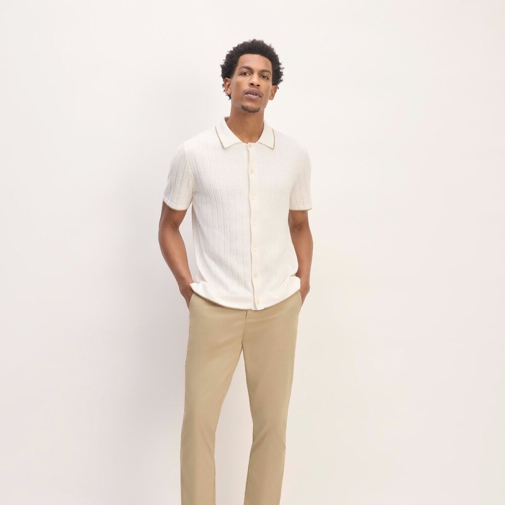 Everlane Men's Relaxed Taper Air Chino in Khaki, Size 34x30